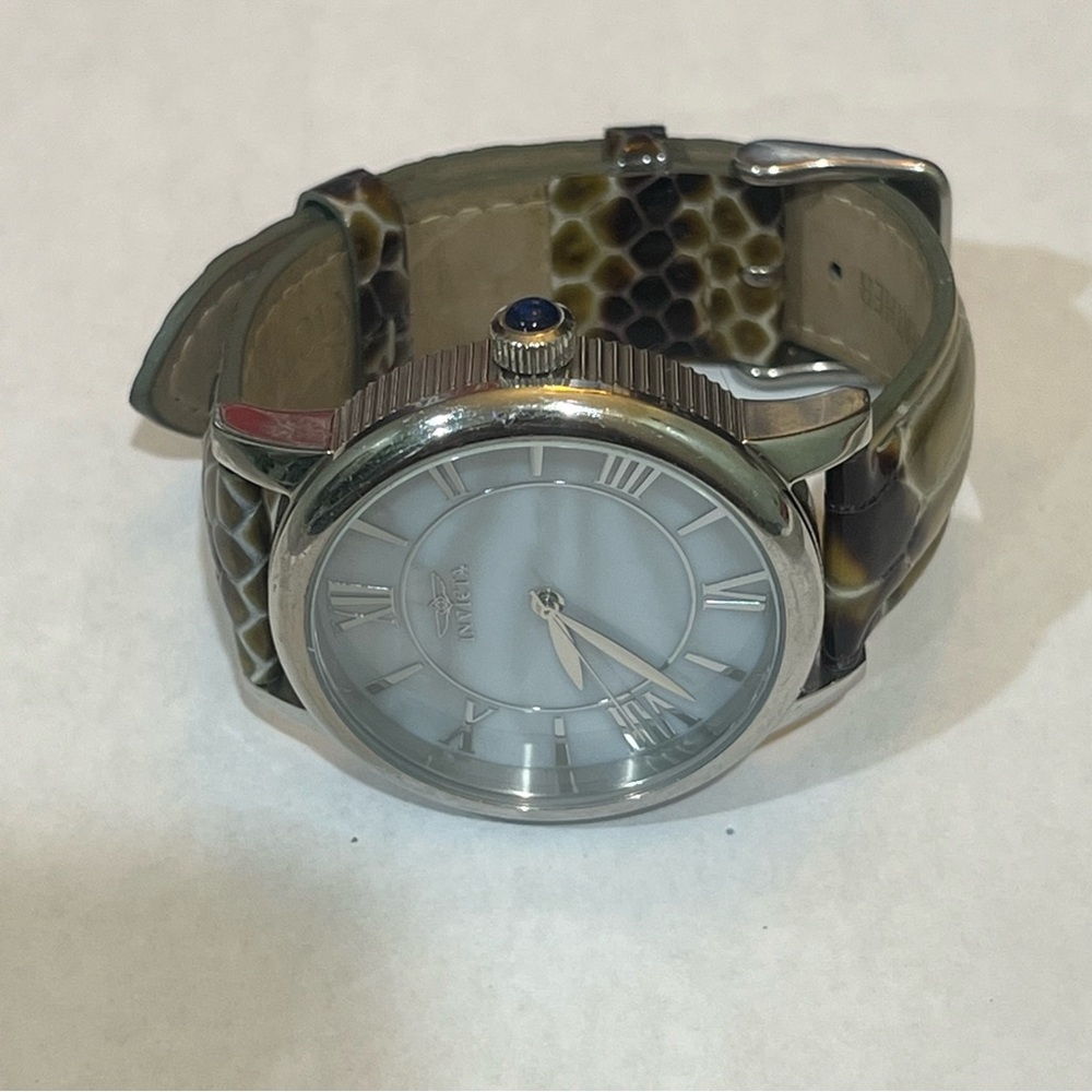 Invicta Silver Watch with Textured Brown Strap - Picture 5 of 11